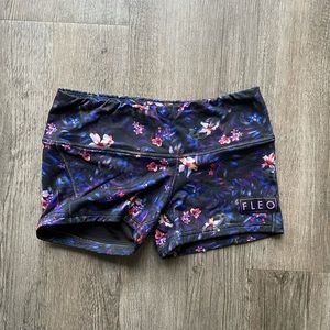 Goodnight 3.25 Contour Fleo Shorts